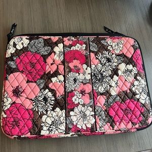Vera Bradley Laptop Case LIKE NEW!!